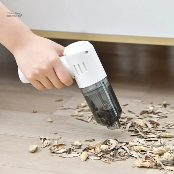 Aspirateur compact pour nettoyage intérieur de voiture