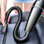 Aspirateur 12V pour voiture, design compact et efficace