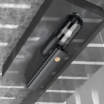 Nettoyage pratique en voiture avec aspirateur sans fil Tornado™