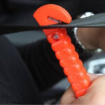 Accessoire d'urgence : brise vitre Tomahawk™