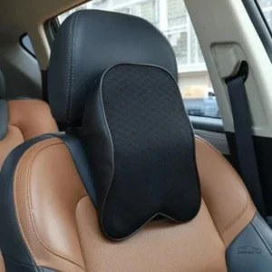 Coussin cervical conçu pour soulager les tensions en voiture