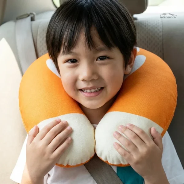 Coussin voiture enfant en forme de chien