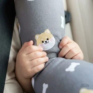 Coussin voiture enfant motif chien