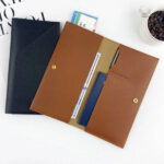 Pochette carte grise étanche et durable
