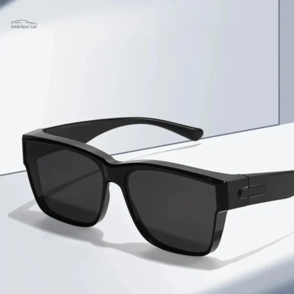Lunettes de soleil essentielles pour pare-soleil voiture