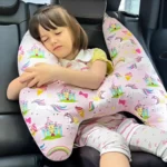 Oreiller auto pour enfants, idéal lors des trajets longs