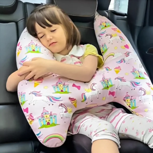 Oreiller auto pour enfants, idéal lors des trajets longs