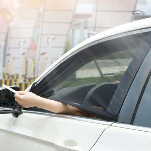 Chaussettes pour fenêtres de voiture - SunShield™