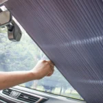 Accessoire automobile pare-brise avant