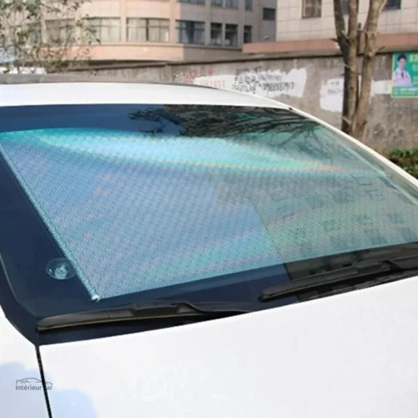 pare-soleil-voiture-pare-brise-avant-sunslide-1 Pare Soleil Enrouleur Voiture - SunSlide™