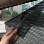 Film pare soleil voiture pour réduire la chaleur intérieure.