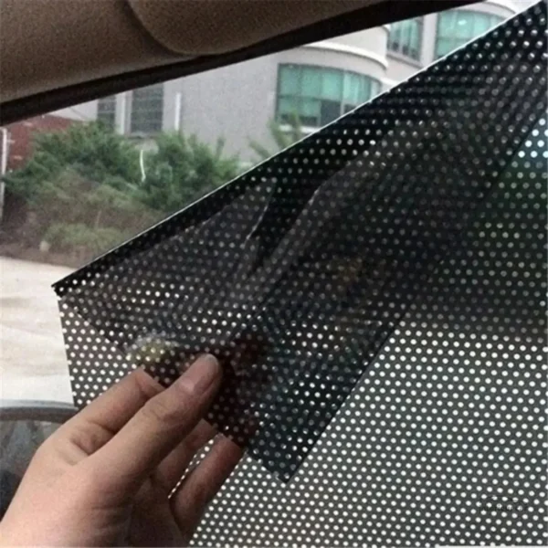 Film pare soleil voiture pour réduire la chaleur intérieure.