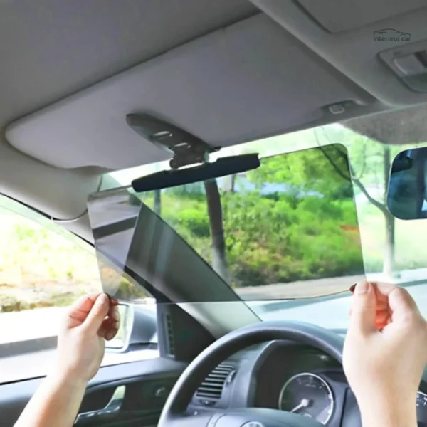 Pare soleil voiture pour réduire l'éblouissement