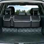 Accessoire de rangement voiture à 4 poches pour une organisation optimale