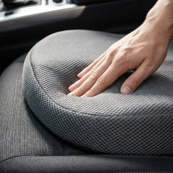Coussin mémoire de forme pour un confort optimal en voiture